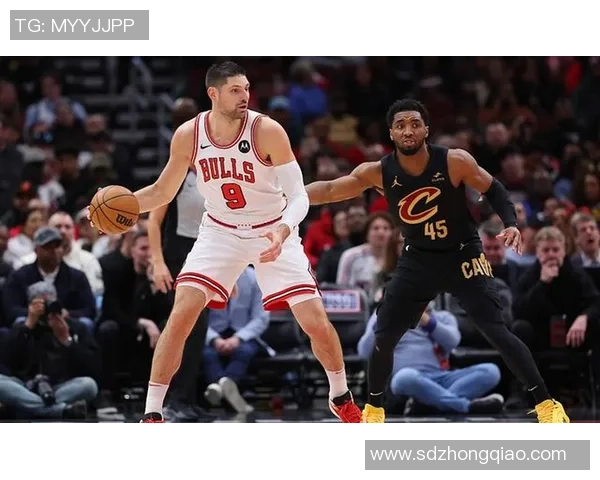 芝加哥与多伦多激战正酣比分背后隐藏的精彩故事与分析