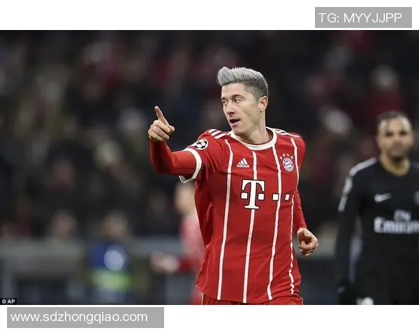 莱万重返德甲对决旧主拜仁球迷怒斥其背叛与忘恩负义